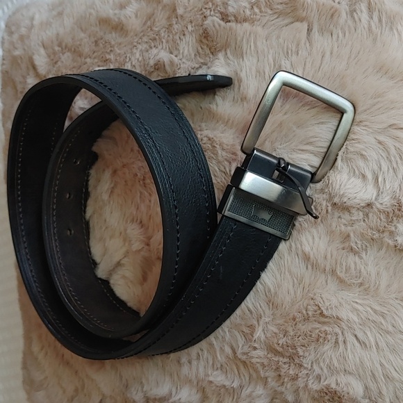 Men's Levis Reversible leather Belt - Picture 3 of 9